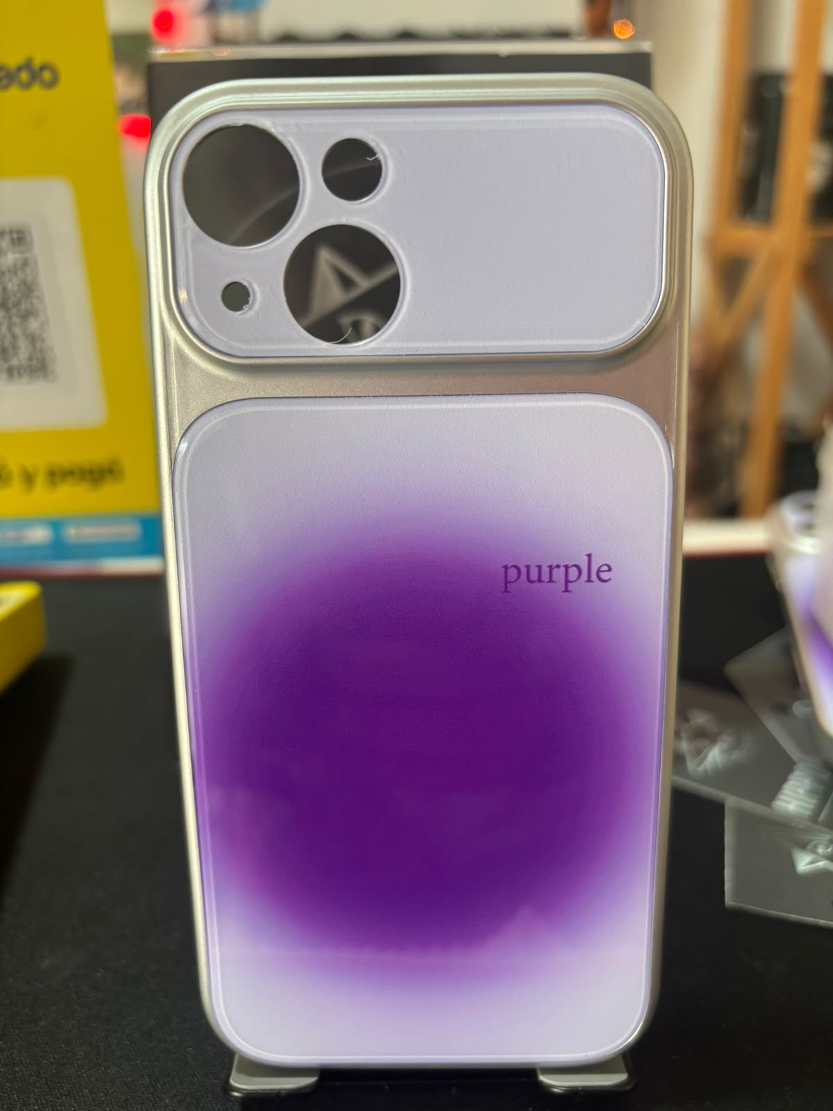 Funda degradé violeta para iPhone 15
