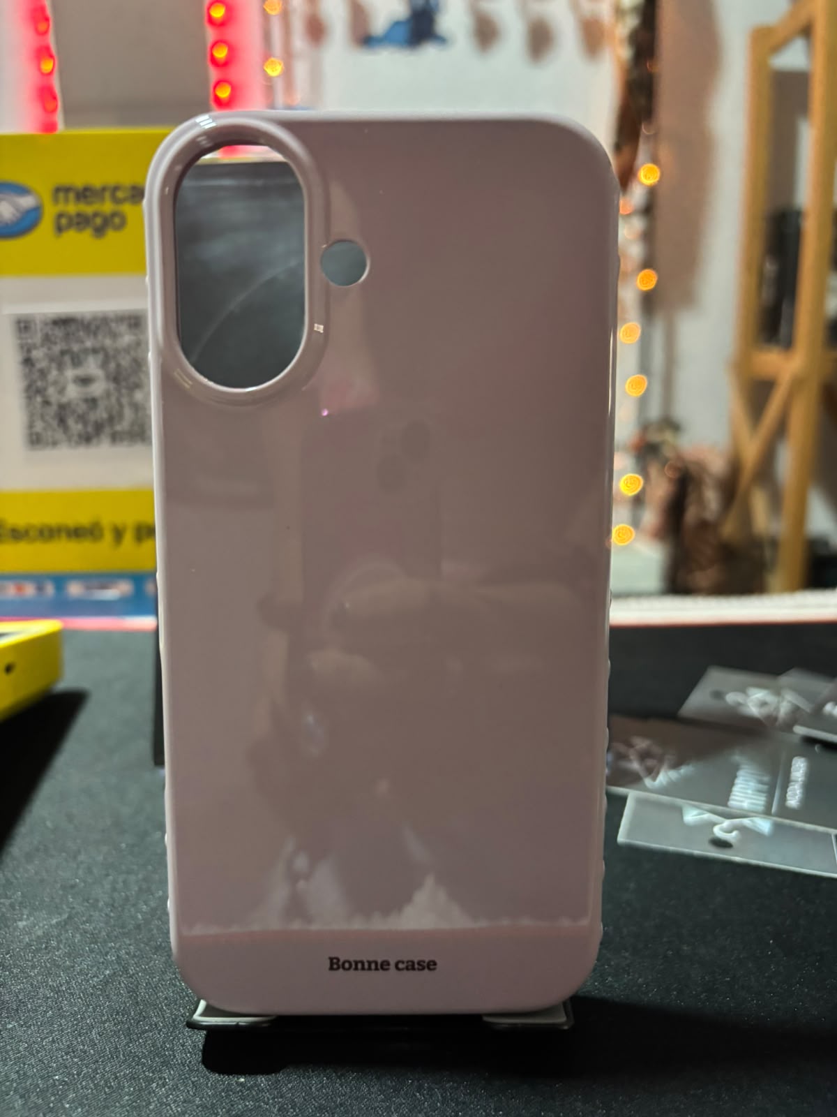 Funda glossy rosa malva para iPhone 17
