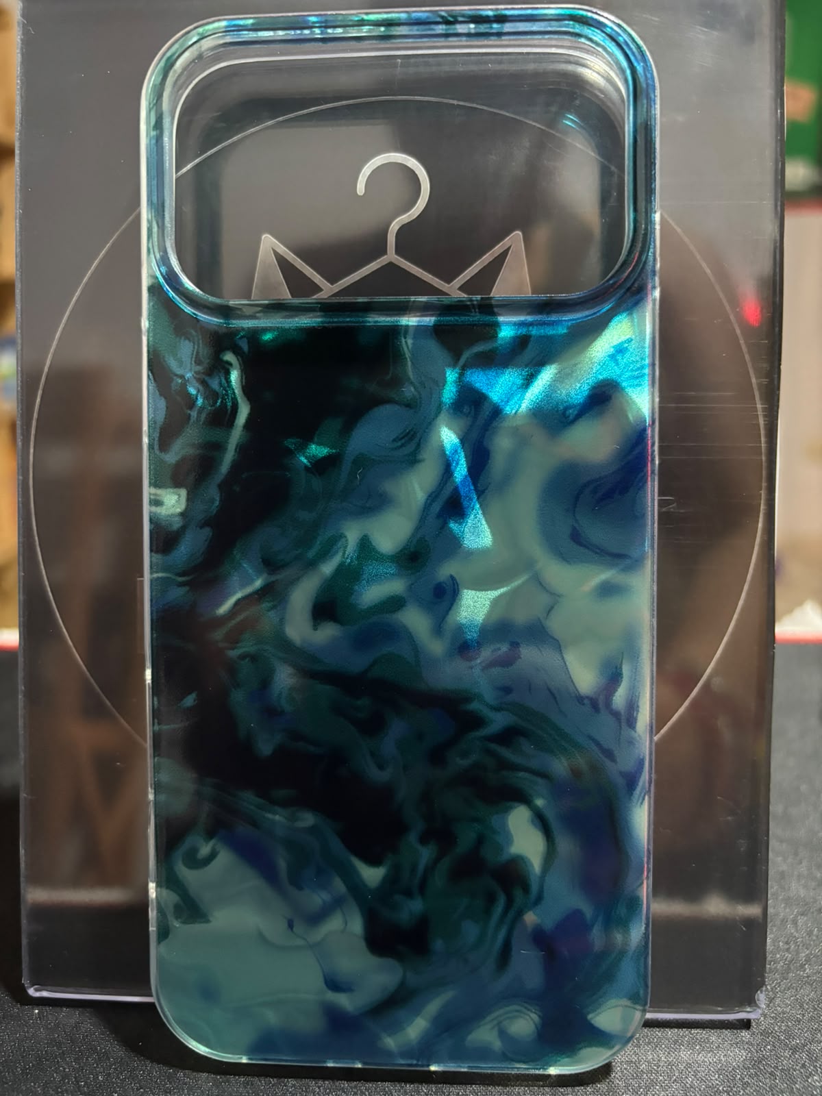 Funda Marea Esmeralda diseño mármol tornasolado verde y azul para iPhone 17 Pro Max