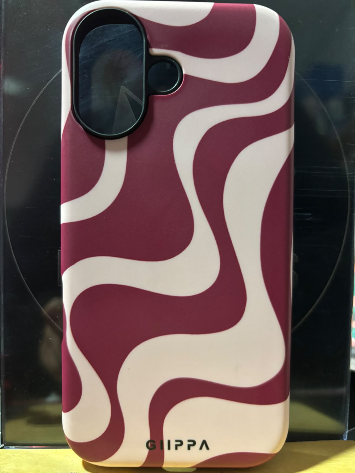 Funda ondas vino y blanco para iPhone 17